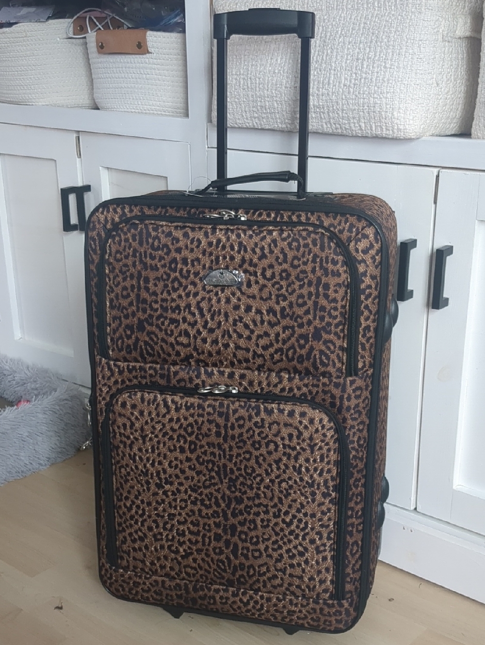 Medium checked 24" Leopard Print Rolling Suitcase - Brown/Black